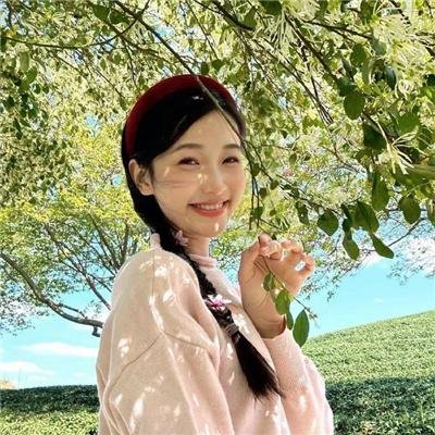 派对才刚开始海报